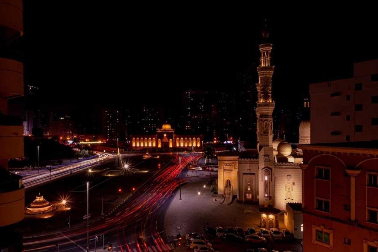 Sharjah Plaza Hotel Екстер'єр фото